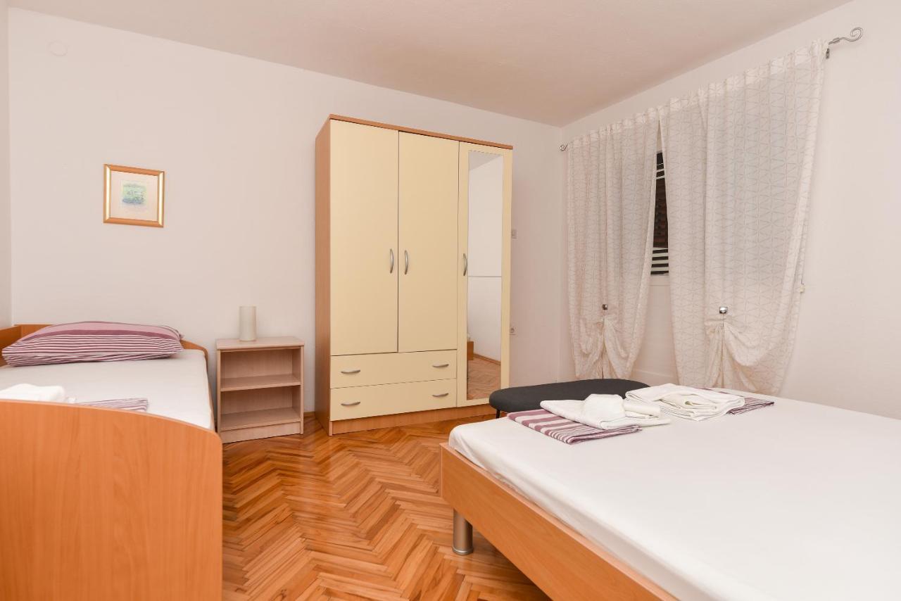 Apartments Marsela Tučepi Exteriör bild