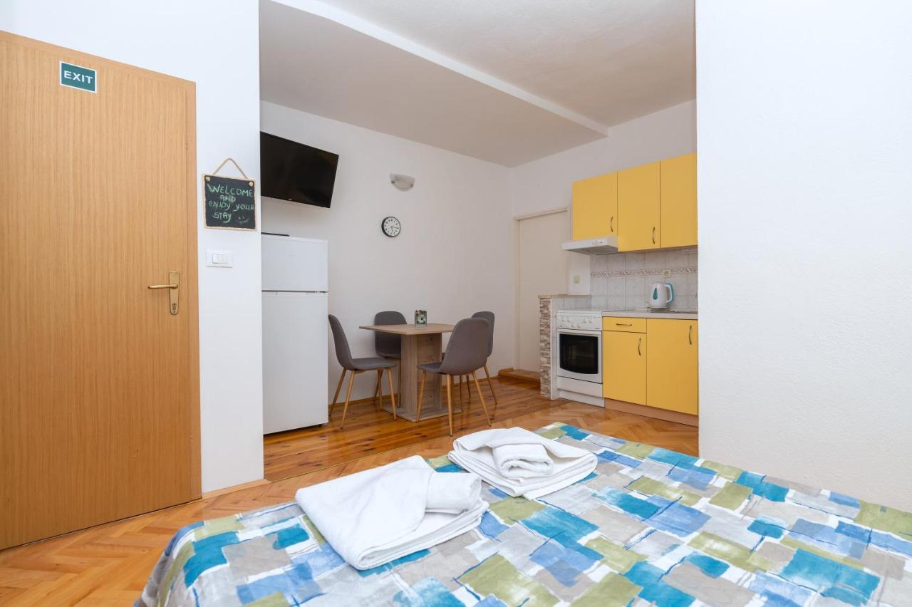 Apartments Marsela Tučepi Exteriör bild