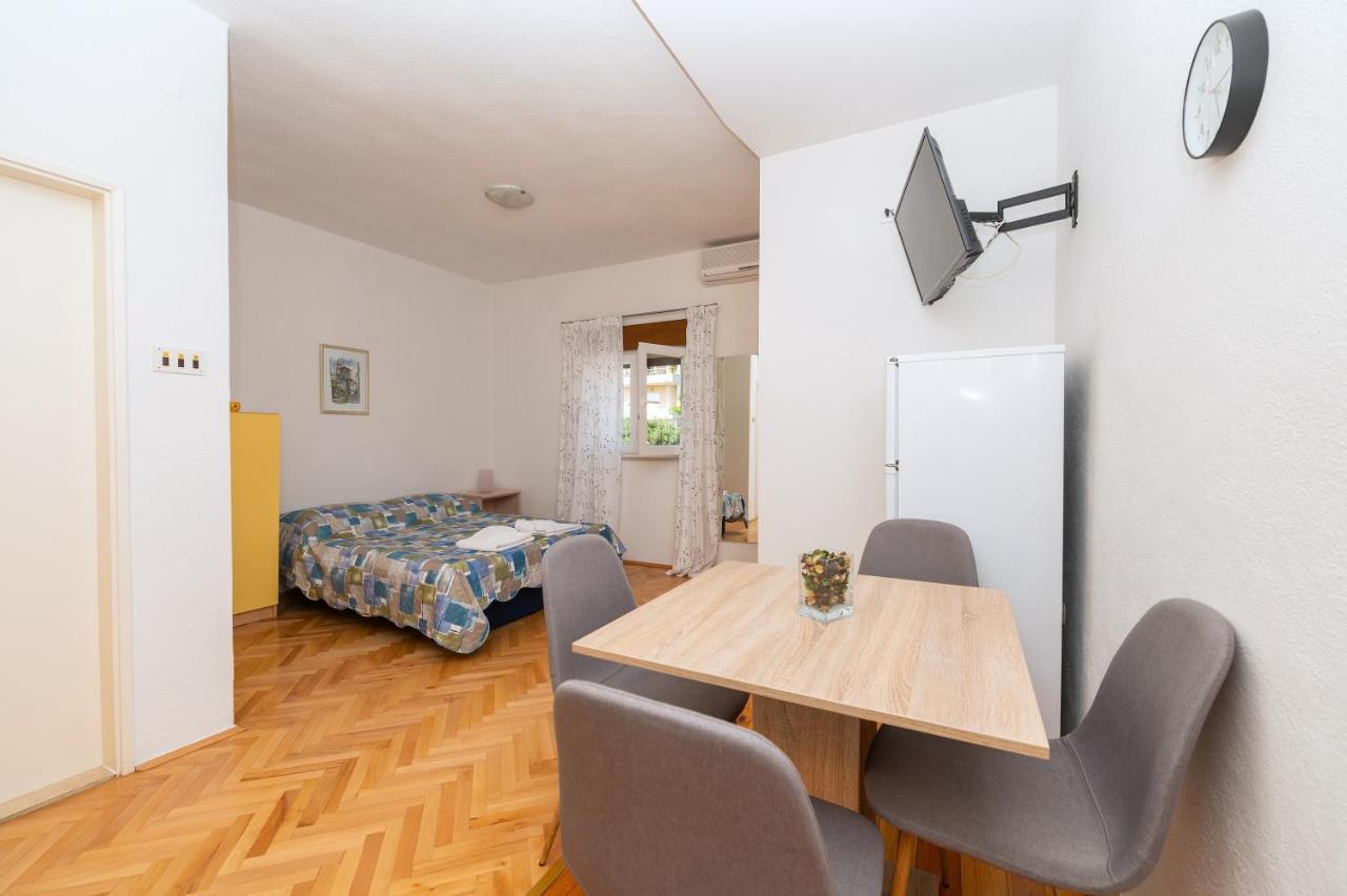 Apartments Marsela Tučepi Exteriör bild