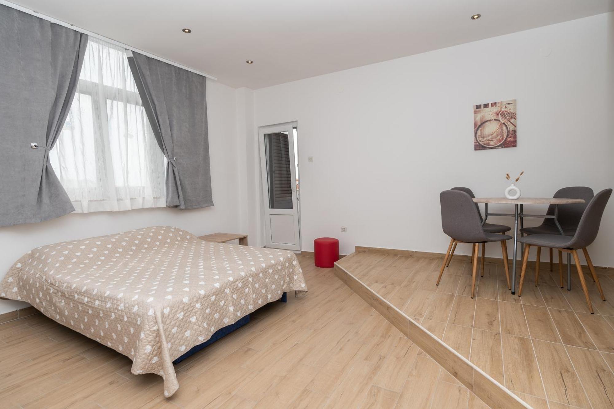 Apartments Marsela Tučepi Exteriör bild